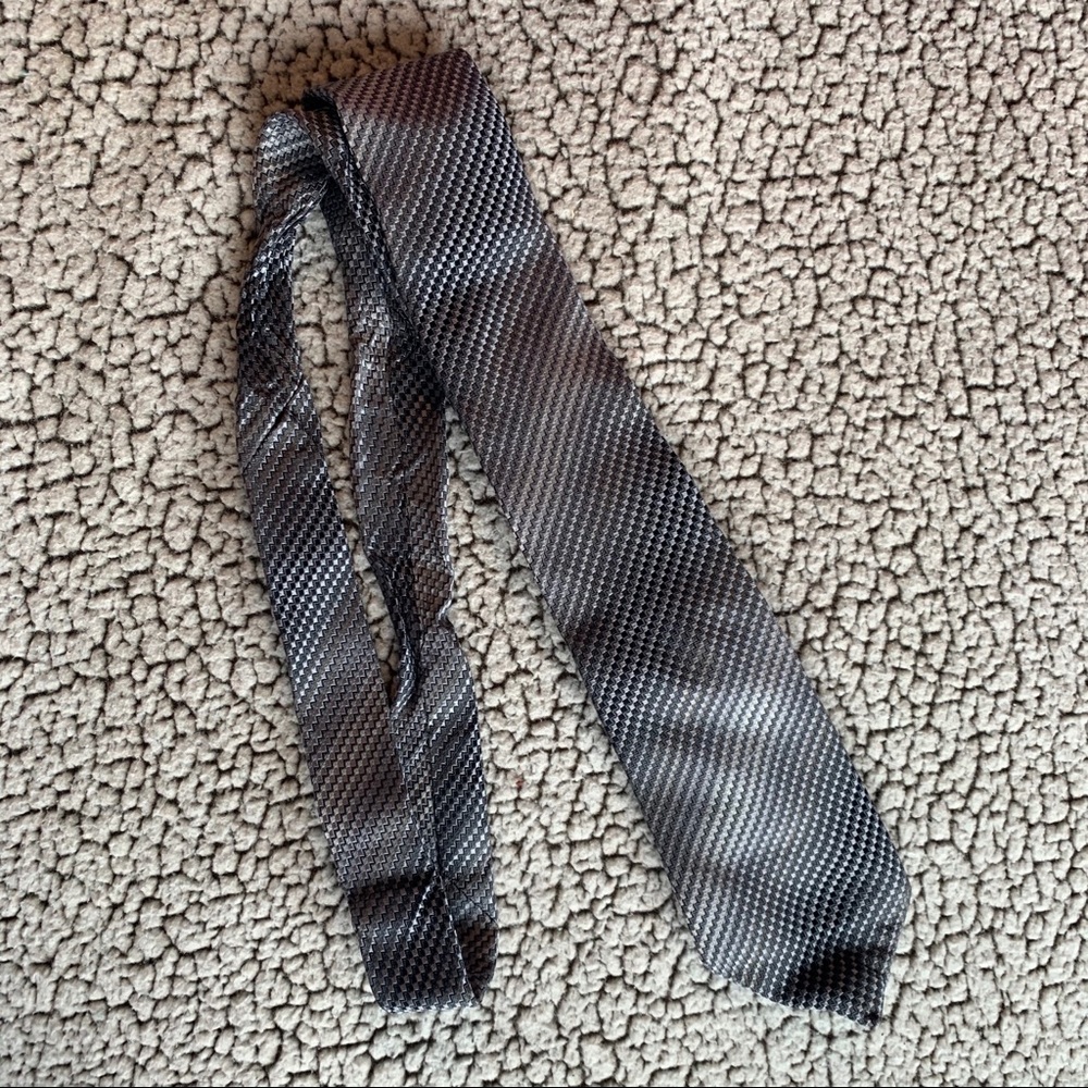 Van Heusen Tie in good shape